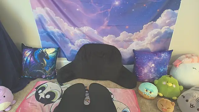 Snapshot of MilkyBunny chatting on May 2026 04:02:02 PM MilkyBunny online show from May 2026 04:02:02 PM