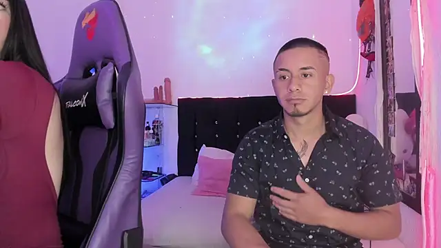 Snapshot of Alice_ch1 chatting on February 2026 06:11:02 PM Alice ch1 online show from February 2026 06:11:02 PM