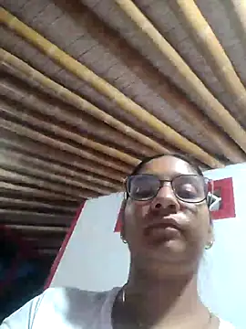 Snapshot of Sofythom1 chatting on October 2025 11:13:02 PM Sofythom1 online show from October 2025 11:13:02 PM