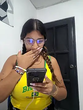 Sofythom1 online show from November 2025 03:16:01 AM