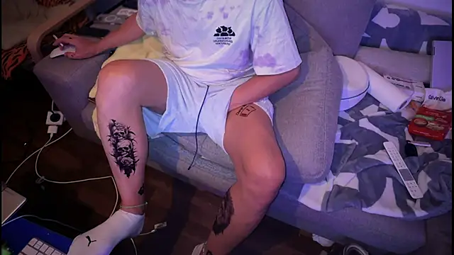 Snapshot of swissMen_DE chatting on December 2024 04:53:01 AM swissMen DE online show from December 2024 04:53:01 AM