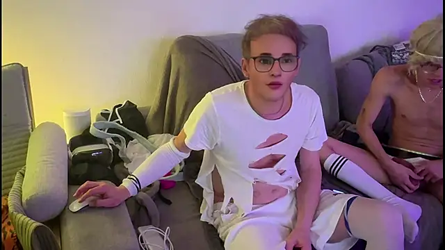 Snapshot of swissMen_DE chatting on December 2025 09:18:01 AM swissMen DE online show from December 2025 09:18:01 AM