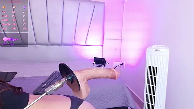 alice-millerr online show from January 2025 07:10:01 PM