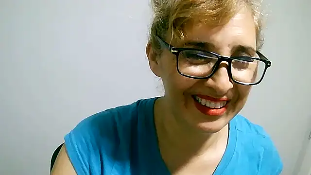 leona- online show from February 2025 08:53:01 PM