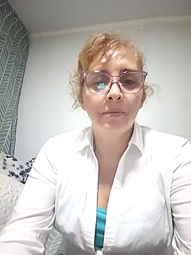 leona- online show from February 2025 01:06:01 PM