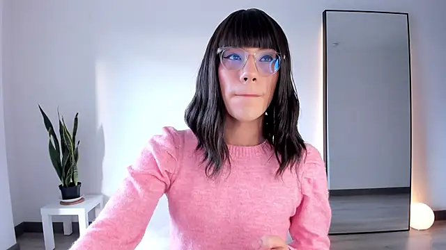 Kaarla    online show from February 2026 10:33:01 PM