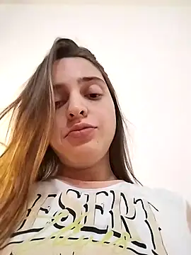 Snapshot of KateDer7 chatting on March 2025 10:45:01 AM KateDer7 online show from March 2025 10:45:01 AM