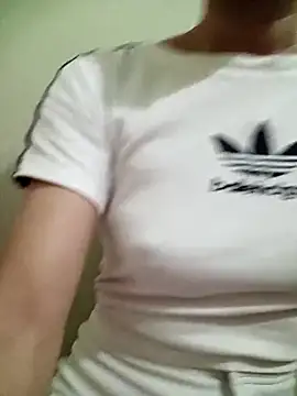 YunLem online show from February 2025 08:41:01 AM