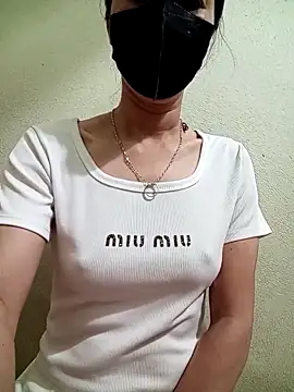 YunLem online show from March 2025 08:08:01 AM