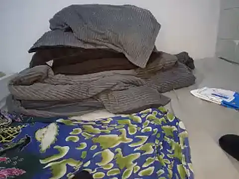 Spicyslut  online show from March 2025 06:53:02 PM