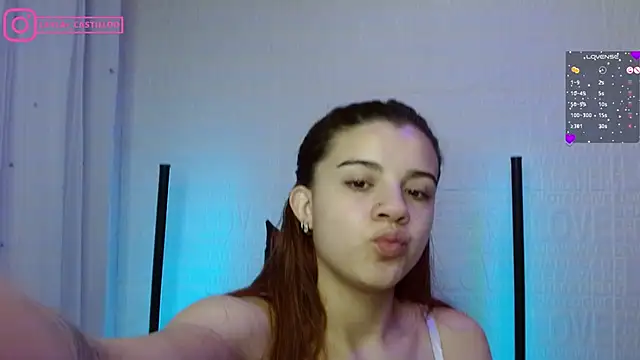 Snapshot of Layla_castilloo chatting on February 2025 02:10:01 PM Layla castilloo online show from February 2025 02:10:01 PM