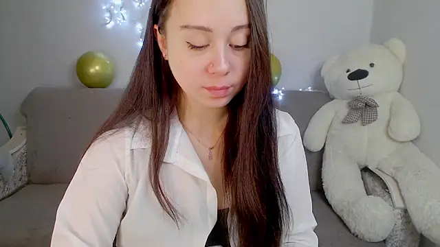 AlinaWett online show from September 2025 02:00:02 AM