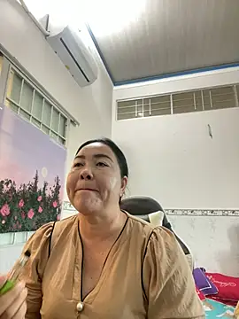 Snapshot of NDith chatting on February 2025 10:34:01 AM NDith online show from February 2025 10:34:01 AM