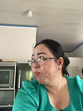 Snapshot of NDith chatting on February 2025 04:40:01 AM NDith online show from February 2025 04:40:01 AM