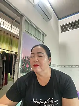 Snapshot of NDith chatting on February 2025 10:37:02 AM NDith online show from February 2025 10:37:02 AM