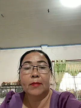 Snapshot of NDith chatting on February 2025 11:52:01 AM NDith online show from February 2025 11:52:01 AM