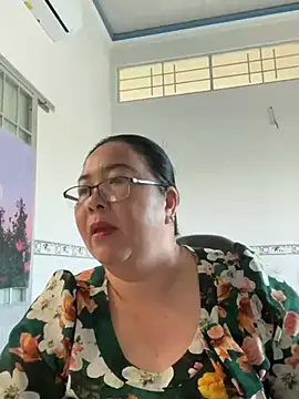Snapshot of NDith chatting on February 2025 08:42:02 AM NDith online show from February 2025 08:42:02 AM