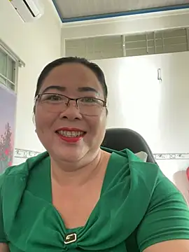 Snapshot of NDith chatting on March 2025 12:50:01 AM NDith online show from March 2025 12:50:01 AM