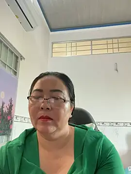 Snapshot of NDith chatting on March 2025 07:08:02 AM NDith online show from March 2025 07:08:02 AM
