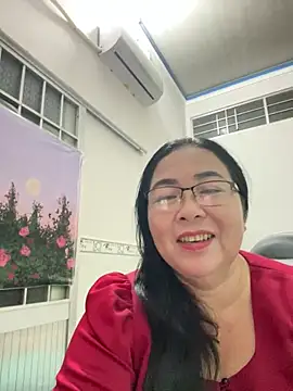 Snapshot of NDith chatting on March 2025 02:21:02 PM NDith online show from March 2025 02:21:02 PM