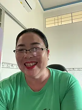 Snapshot of NDith chatting on March 2025 07:35:02 AM NDith online show from March 2025 07:35:02 AM