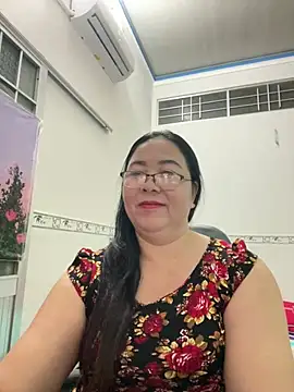 Snapshot of NDith chatting on March 2025 11:56:01 AM NDith online show from March 2025 11:56:01 AM