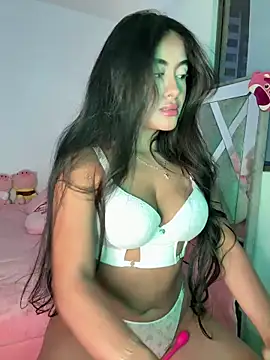 Snapshot of ArianaRouss chatting on March 2025 11:27:02 PM ArianaRouss online show from March 2025 11:27:02 PM