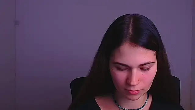 Snapshot of Loon_Amore chatting on December 2024 07:54:01 PM Loon Amore online show from December 2024 07:54:01 PM