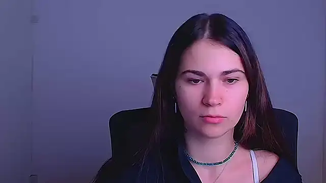 Snapshot of Loon_Amore chatting on December 2024 07:11:02 PM Loon Amore online show from December 2024 07:11:02 PM