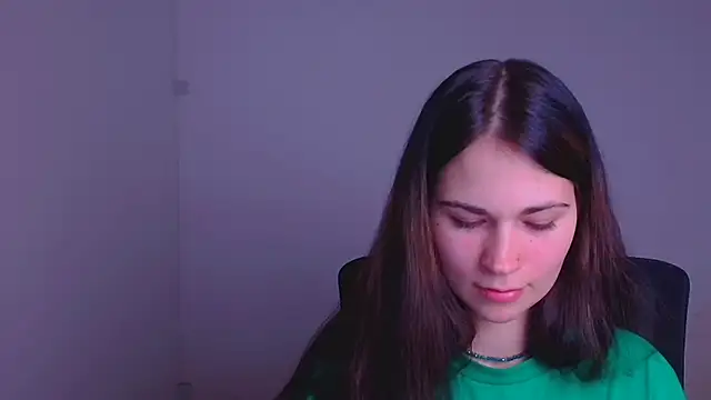 Snapshot of Loon_Amore chatting on December 2024 07:34:02 PM Loon Amore online show from December 2024 07:34:02 PM