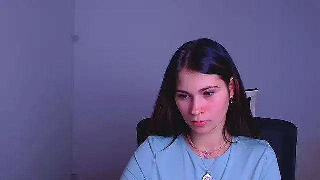 Snapshot of Loon_Amore chatting on January 2025 07:51:02 PM Loon Amore online show from January 2025 07:51:02 PM