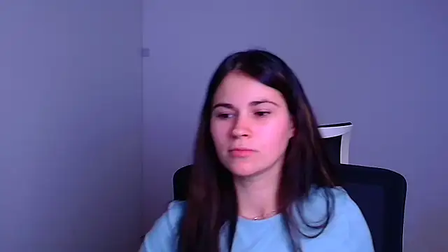 Snapshot of Loon_Amore chatting on January 2025 10:55:01 PM Loon Amore online show from January 2025 10:55:01 PM