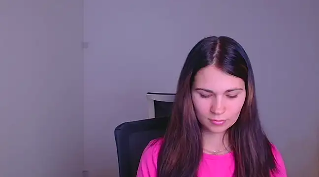 Snapshot of Loon_Amore chatting on January 2025 07:29:01 PM Loon Amore online show from January 2025 07:29:01 PM