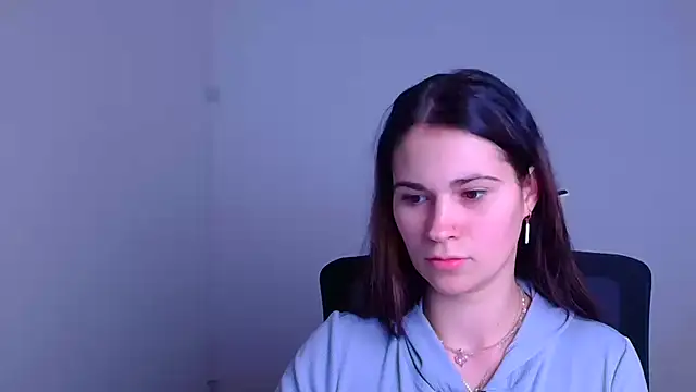 Snapshot of Loon_Amore chatting on January 2025 10:40:01 PM Loon Amore online show from January 2025 10:40:01 PM