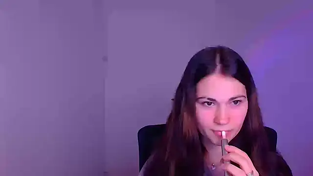 Snapshot of Loon_Amore chatting on January 2025 07:32:01 PM Loon Amore online show from January 2025 07:32:01 PM