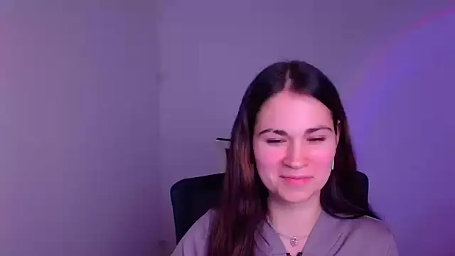 Snapshot of Loon_Amore chatting on January 2025 10:34:01 PM Loon Amore online show from January 2025 10:34:01 PM