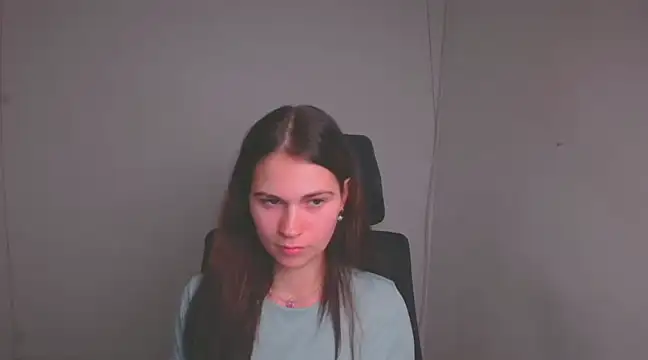 Snapshot of Loon_Amore chatting on January 2025 10:56:01 PM Loon Amore online show from January 2025 10:56:01 PM