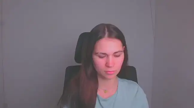 Snapshot of Loon_Amore chatting on February 2025 07:52:02 PM Loon Amore online show from February 2025 07:52:02 PM