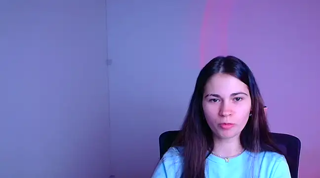 Snapshot of Loon_Amore chatting on February 2025 07:33:01 PM Loon Amore online show from February 2025 07:33:01 PM