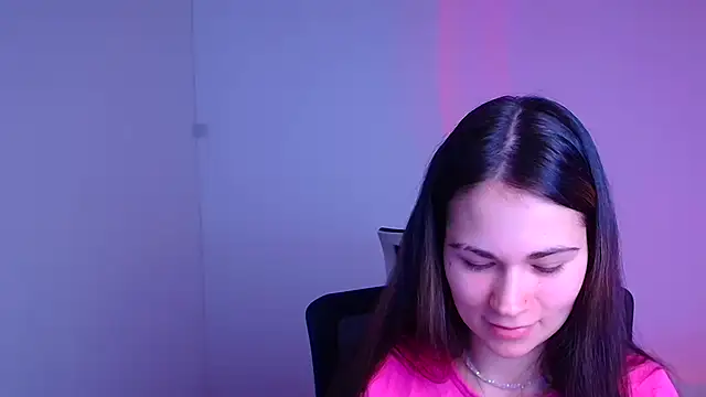 Snapshot of Loon_Amore chatting on February 2025 08:14:02 PM Loon Amore online show from February 2025 08:14:02 PM