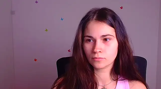 Snapshot of Loon_Amore chatting on February 2025 07:32:02 PM Loon Amore online show from February 2025 07:32:02 PM