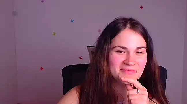 Snapshot of Loon_Amore chatting on February 2025 10:37:01 PM Loon Amore online show from February 2025 10:37:01 PM