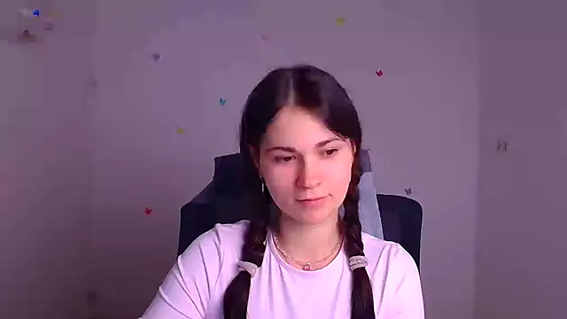 Snapshot of Loon_Amore chatting on March 2025 07:56:01 PM Loon Amore online show from March 2025 07:56:01 PM