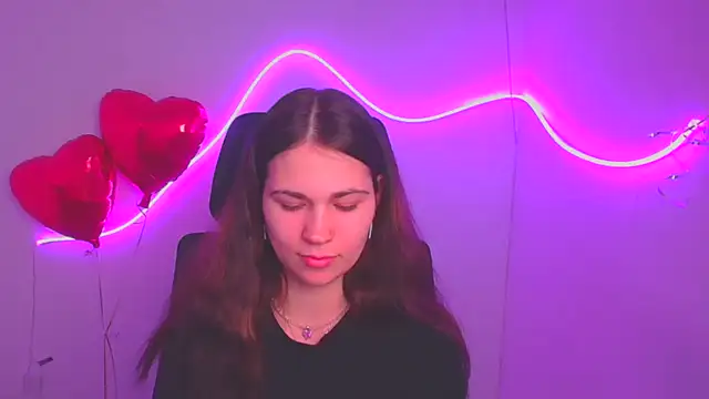 Snapshot of Loon_Amore chatting on March 2025 08:00:01 PM Loon Amore online show from March 2025 08:00:01 PM