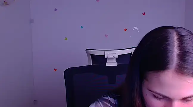 Snapshot of Loon_Amore chatting on March 2025 08:06:02 PM Loon Amore online show from March 2025 08:06:02 PM