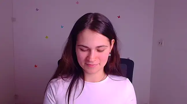 Snapshot of Loon_Amore chatting on March 2025 10:49:01 PM Loon Amore online show from March 2025 10:49:01 PM