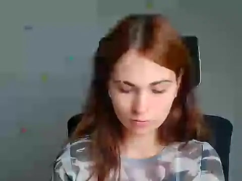 Snapshot of Loon_Amore chatting on September 2025 06:26:01 AM Loon Amore online show from September 2025 06:26:01 AM