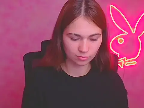 Snapshot of Loon_Amore chatting on September 2025 06:07:01 AM Loon Amore online show from September 2025 06:07:01 AM