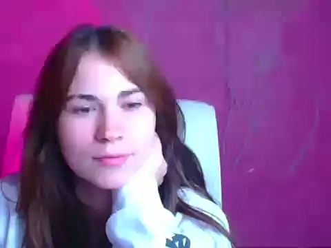 Snapshot of Loon_Amore chatting on October 2025 07:06:01 AM Loon Amore online show from October 2025 07:06:01 AM