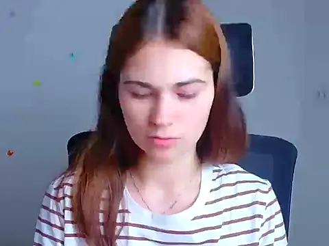 Snapshot of Loon_Amore chatting on October 2025 07:01:02 AM Loon Amore online show from October 2025 07:01:02 AM